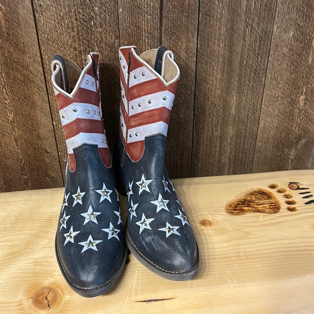 Women's Star-Embellished Ankle Boots in Navy, Red & White